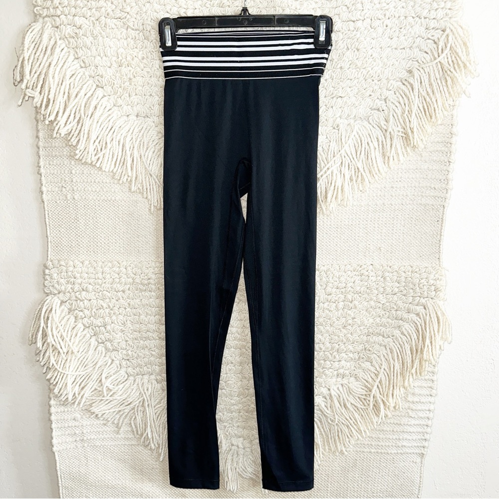 ALL ACCESS black with white striped waistband Center Stage high rise leggings XS